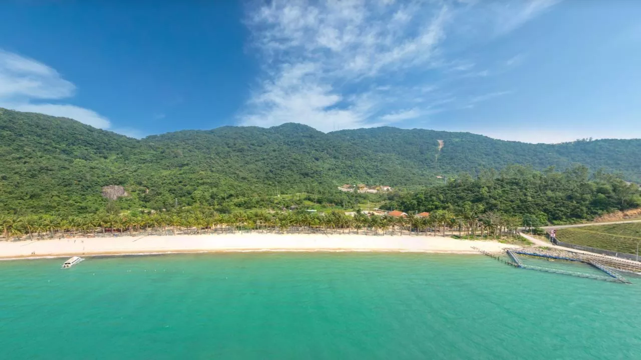 Bãi biển Bãi Ông