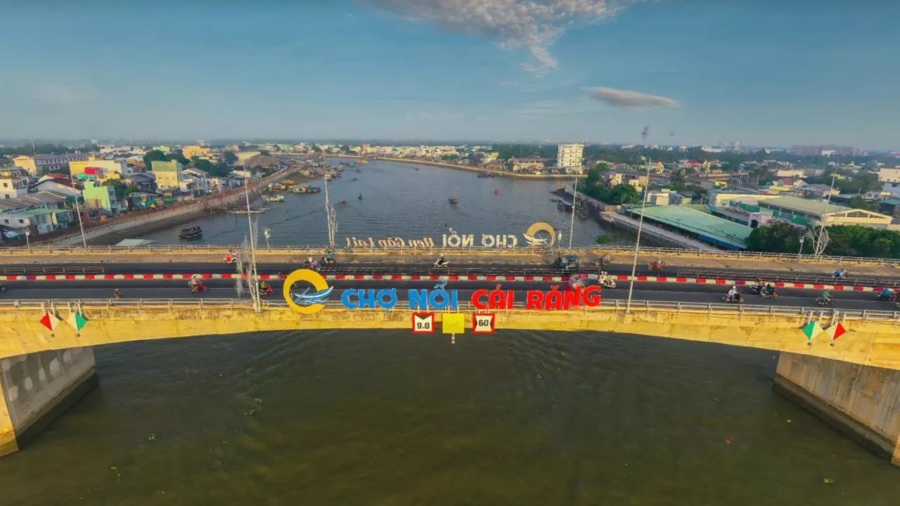 Chợ nổi Cái Răng