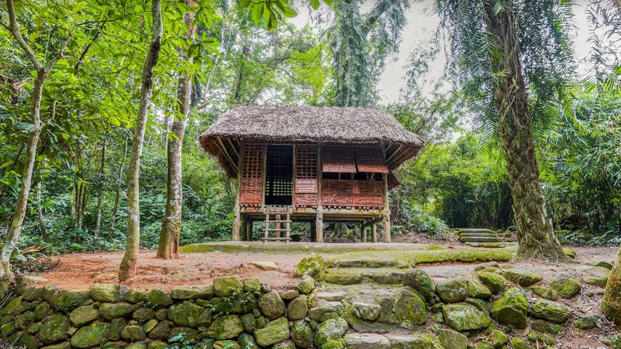 Di tích Bác Hồ ở Khuôn Tát