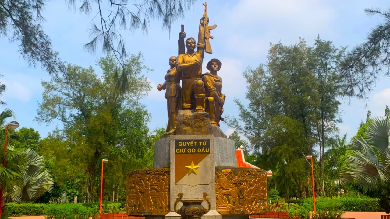 Di tích Căn cứ Lõm vùng ruột