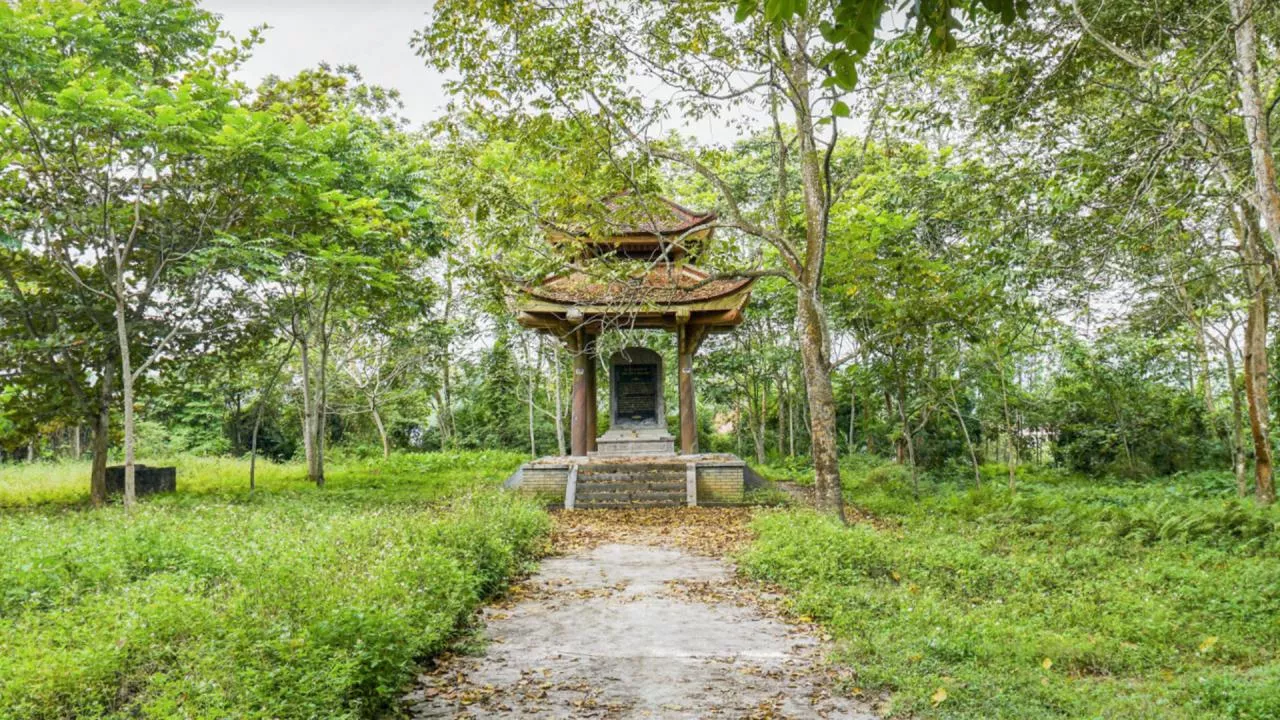 Di tích Nhà tù Chợ Chu