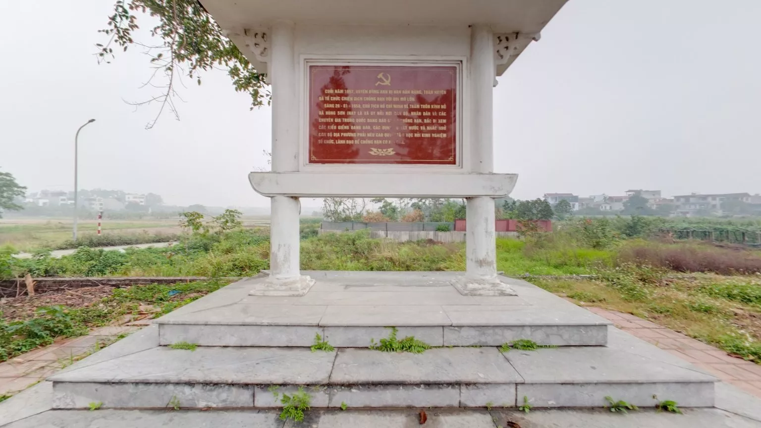 Địa điểm lưu niệm công trường Kính Nỗ